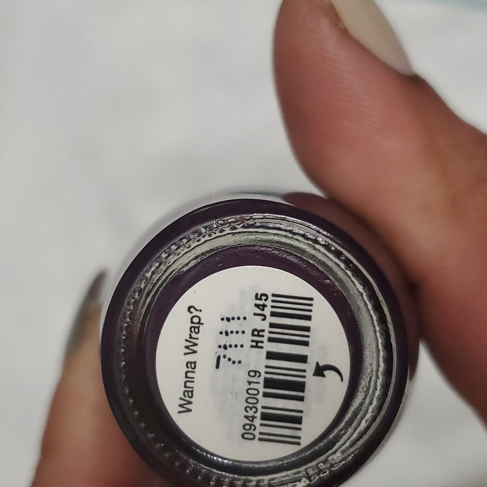 SOLD OPI POLISH BUNDLE - Picture 5 of 5